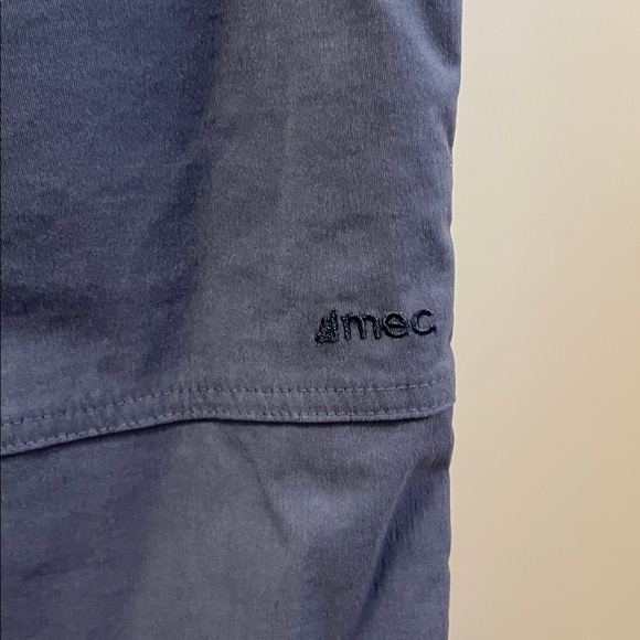 MEC - Outdoor Hiking Slush Parachute Pants - Grey - 34 - Picture 7 of 14